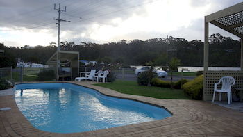Emmanuel Aparthotel 3*